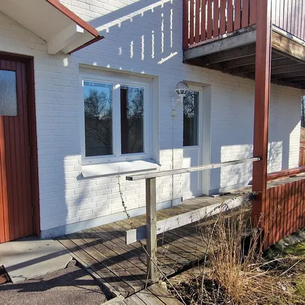 Rent this 2 bed apartment on Fredsgatan in 642 60 Malmköping, Sweden