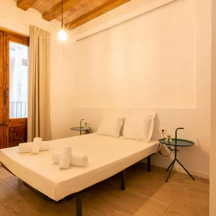 Image 4 - Passatge de la Virreina, 1, 08001 Barcelona, Spain - Apartment for rent