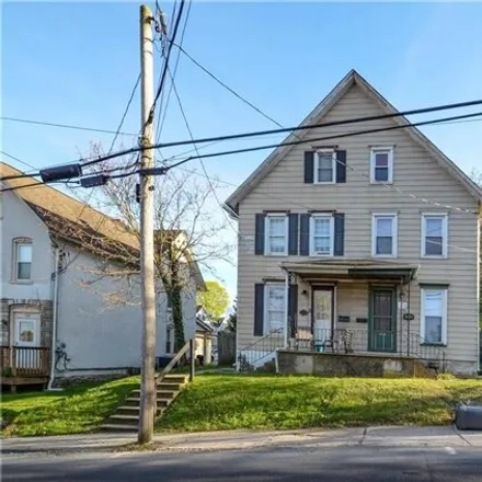 Image 1 - 714 Market Street, Uttsville, Bangor, PA 18013, USA - House for sale