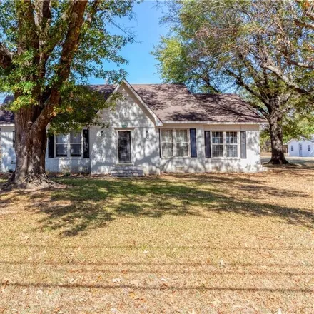 Buy this 3 bed house on 550 West 2nd Street in Waldron, AR 72958