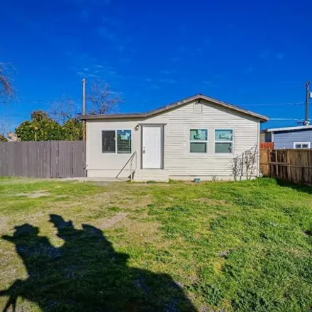 Buy this 2 bed house on 1864 Broadway in City of Wasco, CA 93280