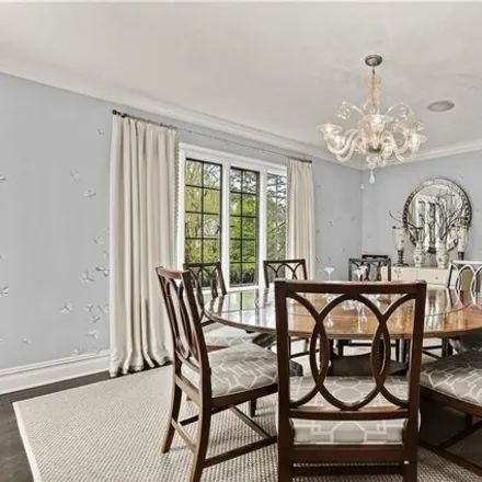 Image 9 - 5 Fordal Road, Village of Bronxville, NY 10708, USA - House for sale