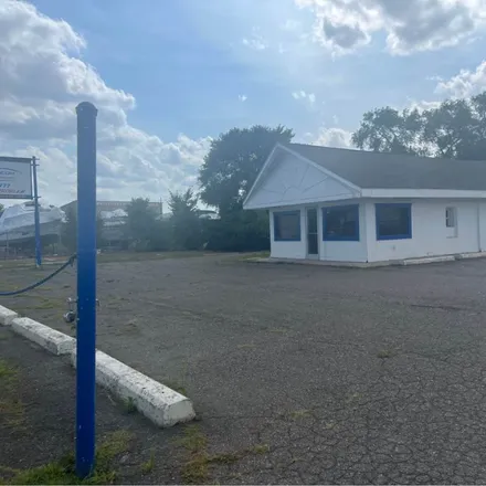 Rent this studio house on 4690 W Jefferson Ave