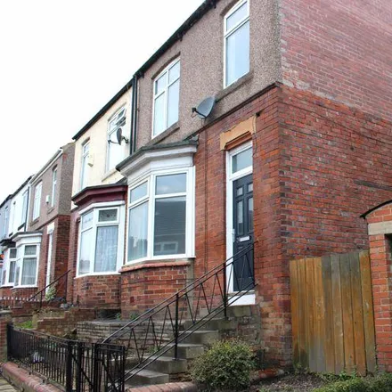 Rent this 3 bed townhouse on Hurstwood Road in Sunderland, SR4 7LE