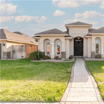 Rent this 3 bed house on 498 North 40th Street in Kane, McAllen