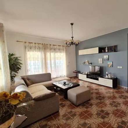 Image 2 - Vlora, Vlorë County, Albania - House for rent