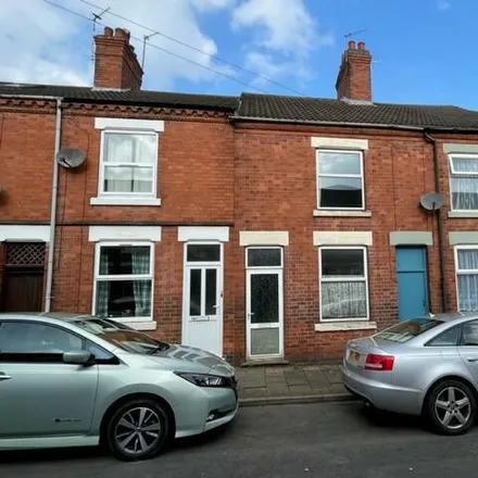Buy this 2 bed townhouse on Thomas Street in Loughborough, LE11 1RX