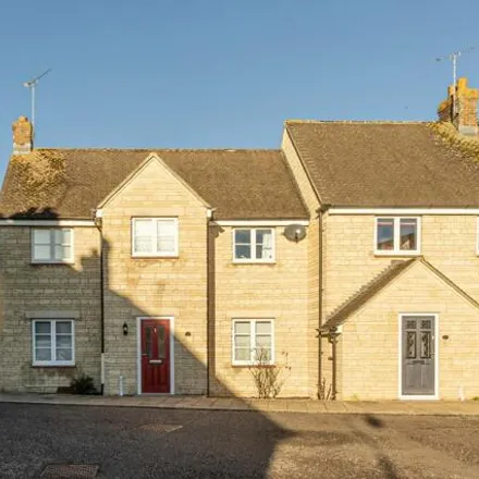 Buy this 3 bed duplex on Hazel Close in Witney, OX28 1EL