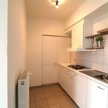 Image 2 - Burgemeester Nolfstraat 12, 8500 Kortrijk, Belgium - Apartment for rent