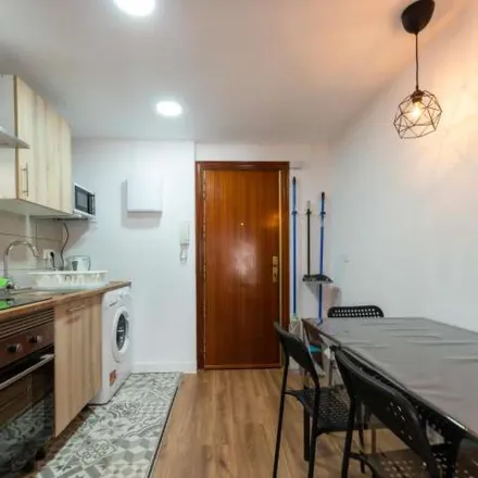 Image 5 - Assen Motos, Carrer del Mestre Valls, 46022 Valencia, Spain - Apartment for rent