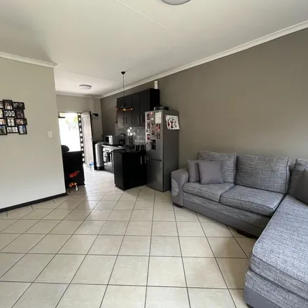 Image 4 - unnamed road, Langenhovenpark, Bloemfontein, 9321, South Africa - Townhouse for rent