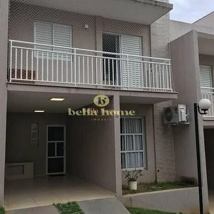 Buy this 3 bed house on Rua Benjamin Franklin in Jamaica, Londrina - PR