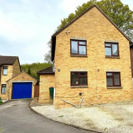 Buy this 3 bed house on 53 Eastleaze Road in Blandford Forum, DT11 7UN