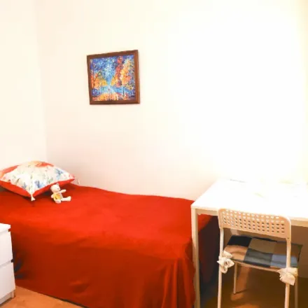 Image 5 - Carrer de Concepción Arenal, 144, 08027 Barcelona, Spain - Apartment for rent