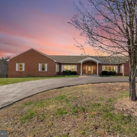 Buy this 5 bed house on 12538 Bristow Road in Nokesville, Prince William County