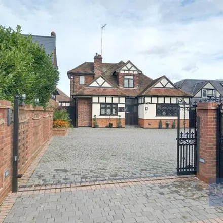 Buy this 4 bed house on Tomswood Road in Grange Hill, Chigwell
