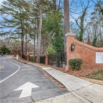 Image 3 - 24318 Plantation Drive Northeast, Atlanta, GA 30324, USA - Condo for sale