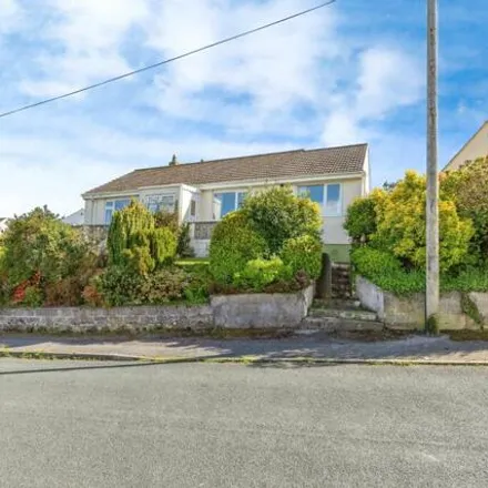 Buy this 2 bed house on Penvale Crescent in Penryn, TR10 8QU