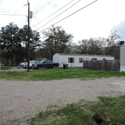 Buy this 9 bed house on 162 Wilson Way in Gun Barrel City, TX 75156