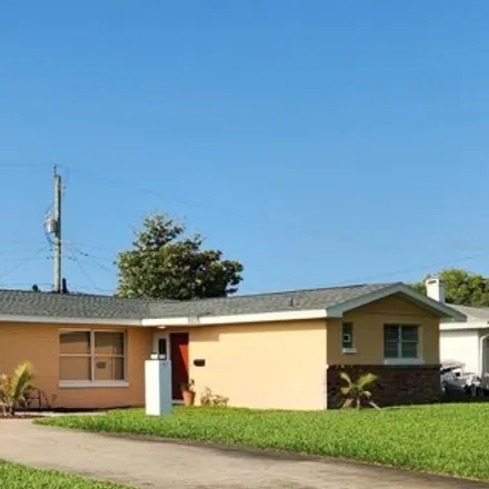 Buy this 4 bed house on 121 Ellicott Drive in Ormond Beach, FL 32176