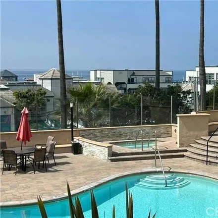 Image 7 - 640 The Village, Redondo Beach, CA 90277, USA - Condo for rent