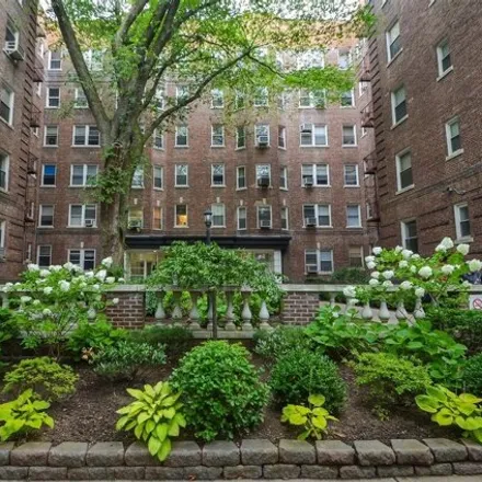 Image 9 - 900 East 18th Street, New York, NY 11230, USA - Apartment for sale