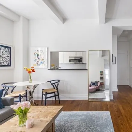 Image 3 - 25 5th Avenue, New York, NY 10003, USA - Townhouse for sale