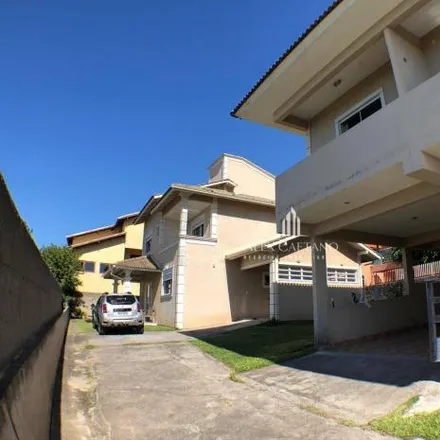 Buy this 5 bed house on Servidão Pepo Manoel da Rosa in Ingleses do Rio Vermelho, Florianópolis - SC