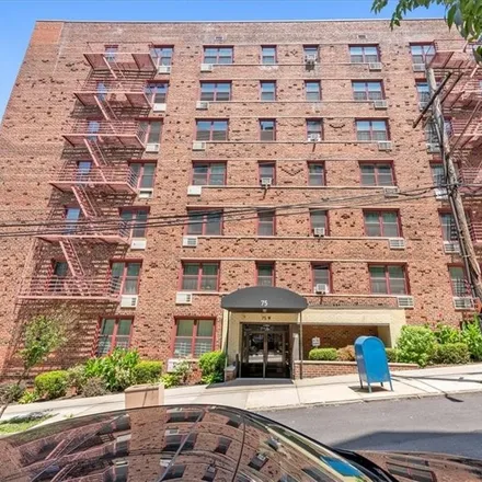 Image 1 - 75 West 238th Street, New York, NY 10463, USA - Condo for sale
