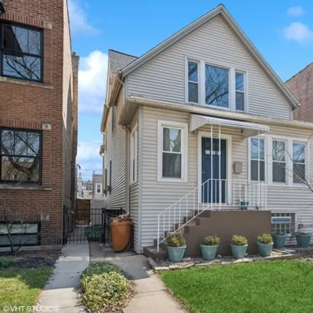 Buy this 5 bed house on 4231 North Spaulding Avenue in Chicago, IL 60659