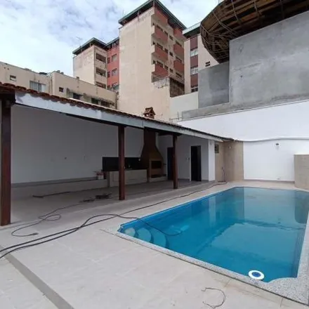 Rent this 4 bed house on Rua Paraíba in Centro, Divinópolis - MG