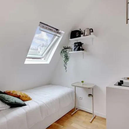 Rent this 1 bed apartment on Ambassade du Laos in Avenue Raymond Poincaré, 75116 Paris