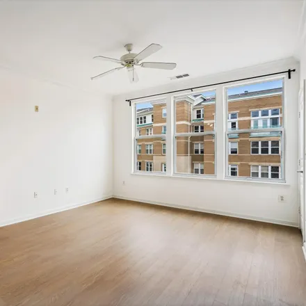 Image 5 - Savoy, 12000 Market Street, Reston, VA 20190, USA - Apartment for rent