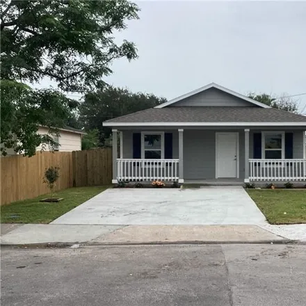 Buy this 3 bed house on 920 Francesca Street in Corpus Christi, TX 78405