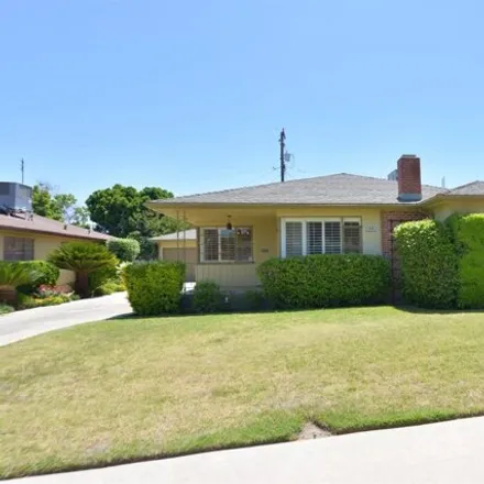 Buy this 3 bed house on 3538 East Dayton Avenue in Fresno, CA 93726