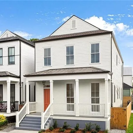 Image 2 - 443 First Street, New Orleans, LA 70130, USA - House for sale