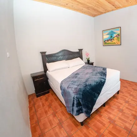 Rent this 3 bed house on 03006-Santiago Sacatepéquez
