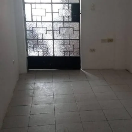 Rent this 1 bed room on Calle Doña Marcela in Santiago de Surco, Lima Metropolitan Area 15038