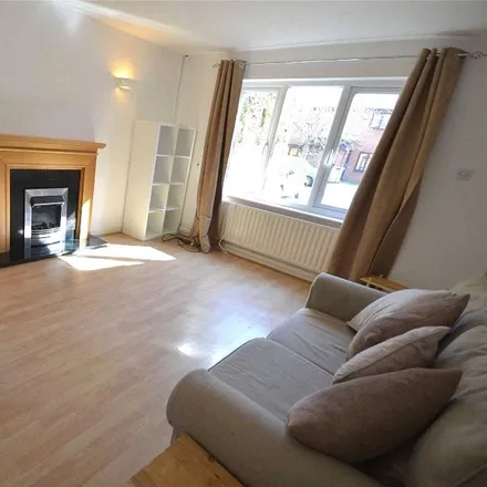 Rent this 2 bed townhouse on Cavendish Community Primary School in Cavendish Road, Manchester
