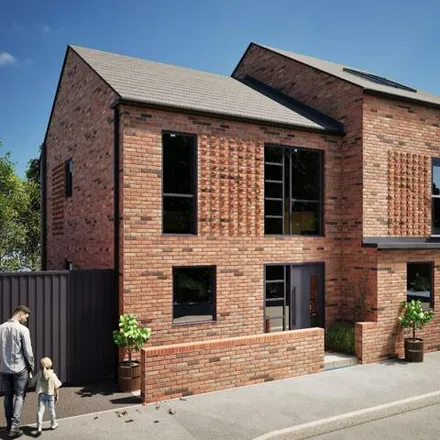 Buy this 3 bed townhouse on Grosvenor Road in York, YO30 7AN