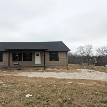 Buy this 3 bed house on 9351 Brownsville Rd in Smiths Grove, Kentucky