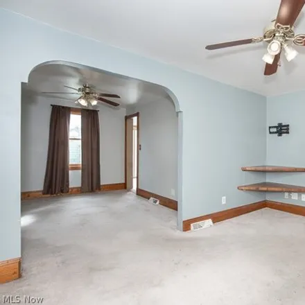 Image 6 - 2849 West 114th Street, Cleveland, OH 44111, USA - House for sale