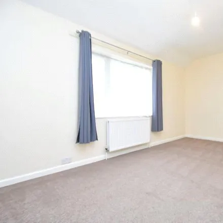 Image 4 - 276 Hedgemans Road, London, RM9 6DH, United Kingdom - Townhouse for rent