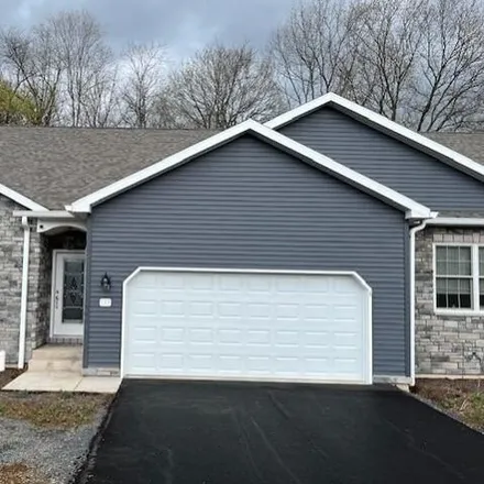 Buy this 2 bed condo on 177 Bilberry Circle in Spring Township, PA 16823