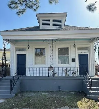 Image 1 - 823 Fats Domino Avenue, Lower Ninth Ward, New Orleans, LA 70117, USA - House for sale
