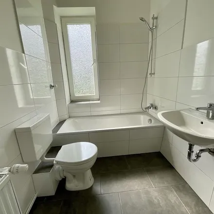 Rent this 3 bed apartment on Salzastraße in 26388 Wilhelmshaven, Germany