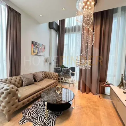 Rent this 1 bed apartment on Chit Lom Road in Ratchaprasong, Pathum Wan District