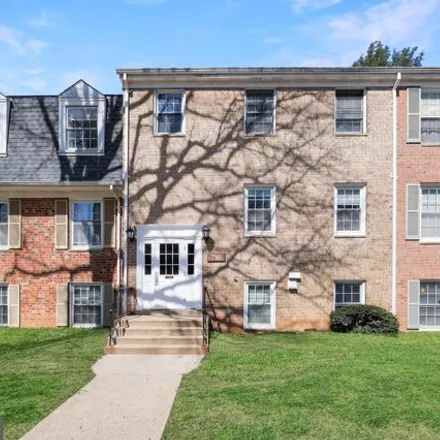 Image 1 - 714 Quince Orchard Boulevard, Brown, Gaithersburg, MD 20899, USA - Condo for sale