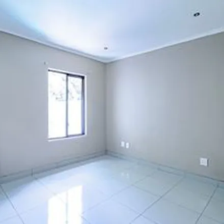 Rent this 4 bed apartment on unnamed road in Kameeldrif, Gauteng