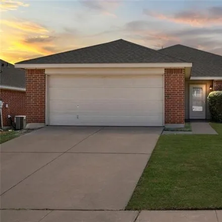 Buy this 3 bed house on 8205 Cutter Hill Ave in Fort Worth, Texas